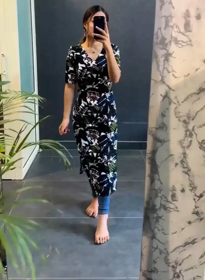 Black Cotton Printed Kurti For Women.png